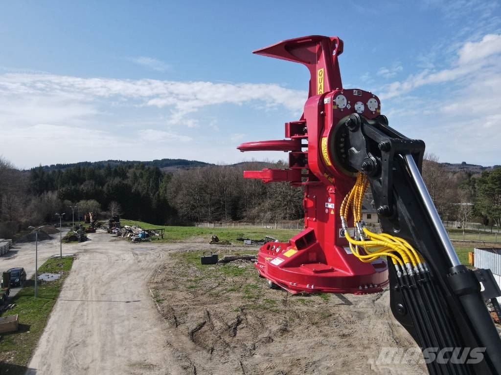 Quadco 24C Combine forestiere