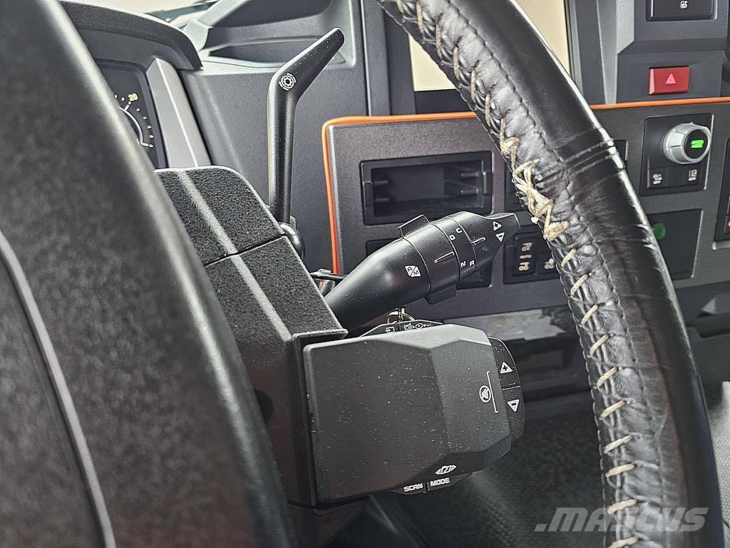 Renault T 460 6X2 STEER COMBI Camiones con caja de remolque
