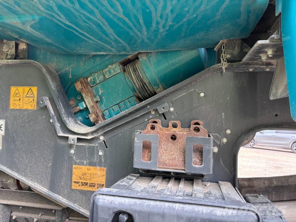 PowerScreen Premiertrak R400X Mobile crushers