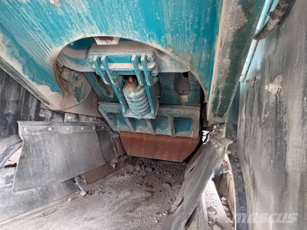 PowerScreen Premiertrak R400X Mobile crushers