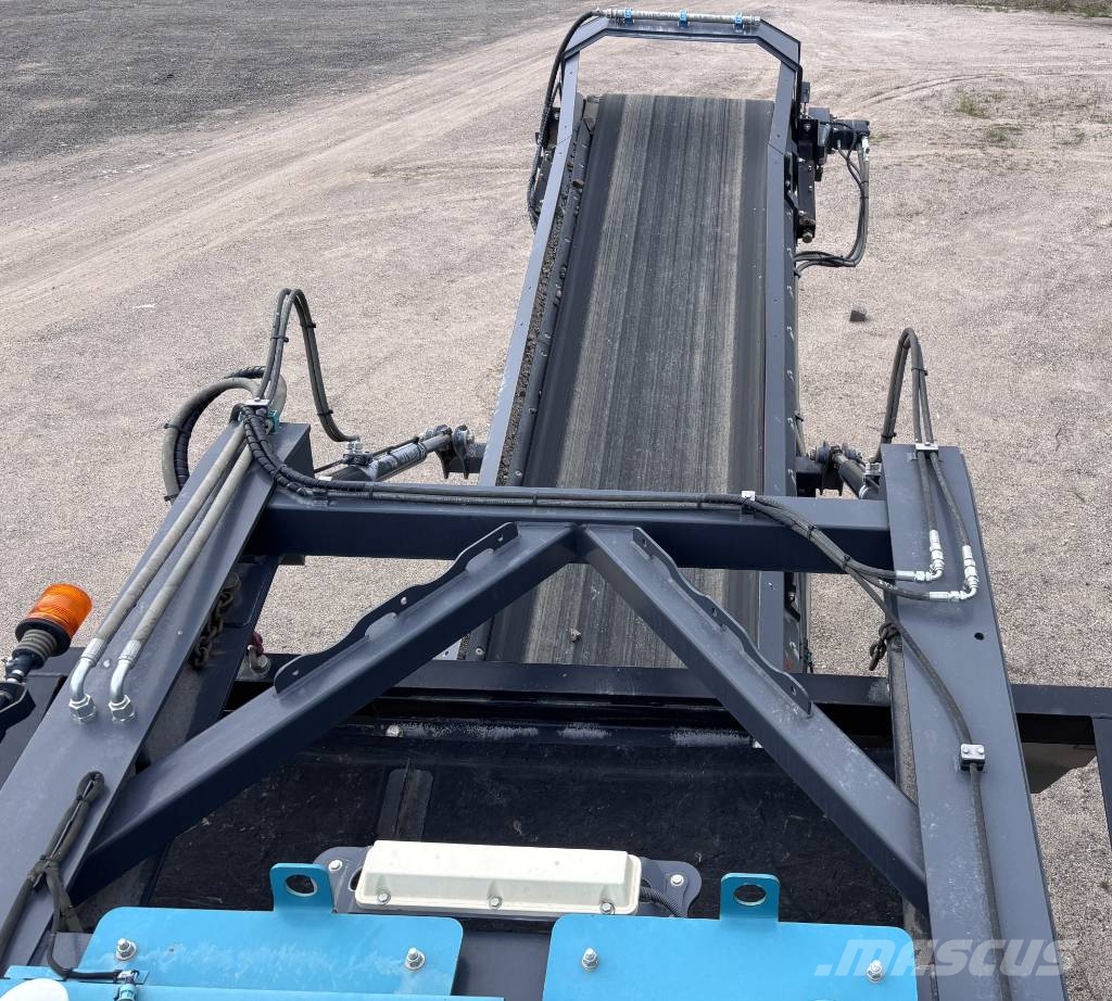 PowerScreen Premiertrak R400X Mobile crushers