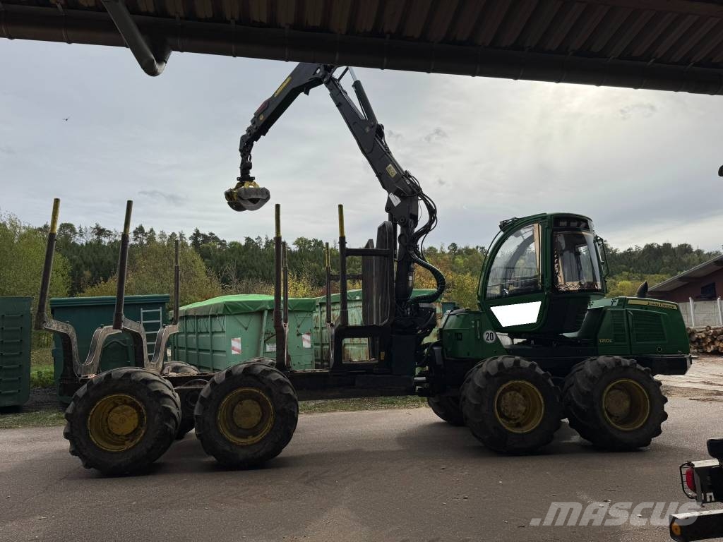 John Deere 1210E - Gebrauchtmaschine Forwarders