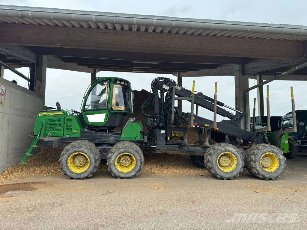 John Deere 1210E - Gebrauchtmaschine Forwarders