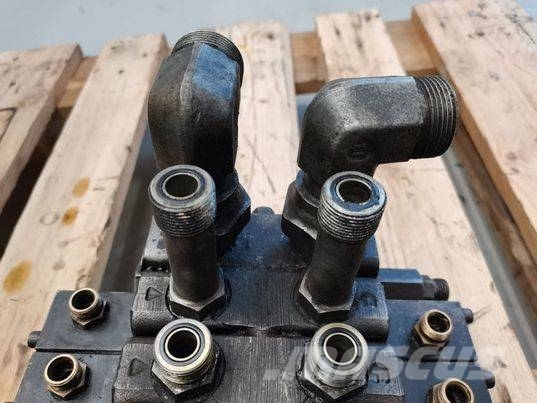 CAT TH 82 hydraulic distributor Motores