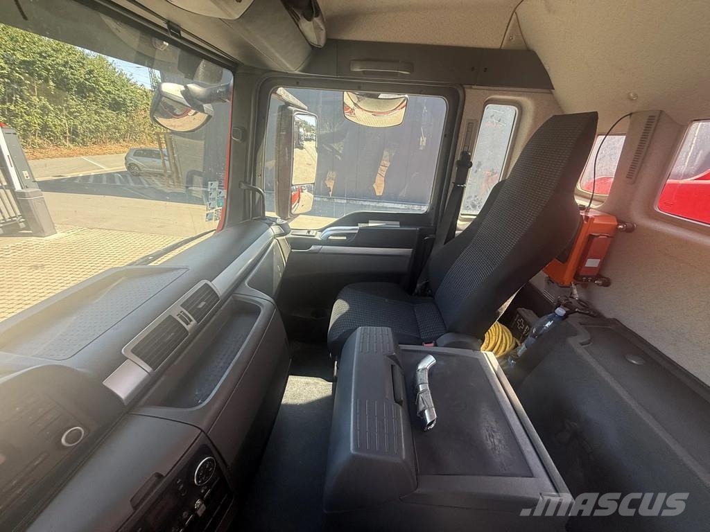 MAN TGS 35.440 TGS 35.440 8x4 Putzmeister 42m Betonipumppuautot
