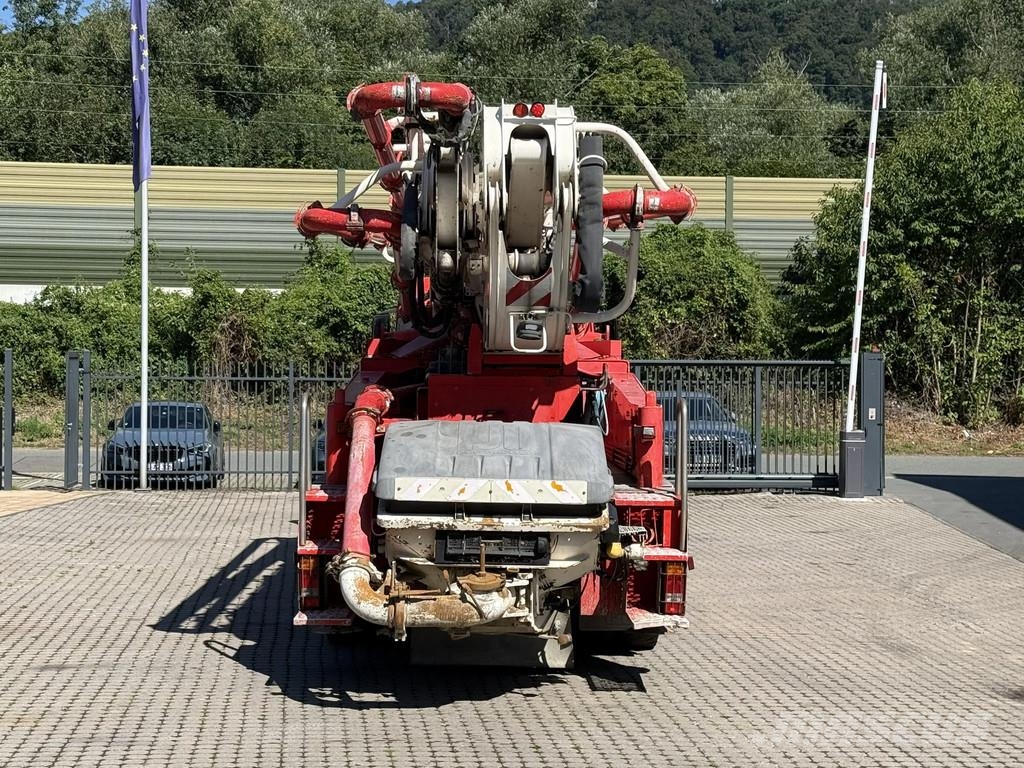 MAN TGS 35.440 TGS 35.440 8x4 Putzmeister 42m Betonipumppuautot