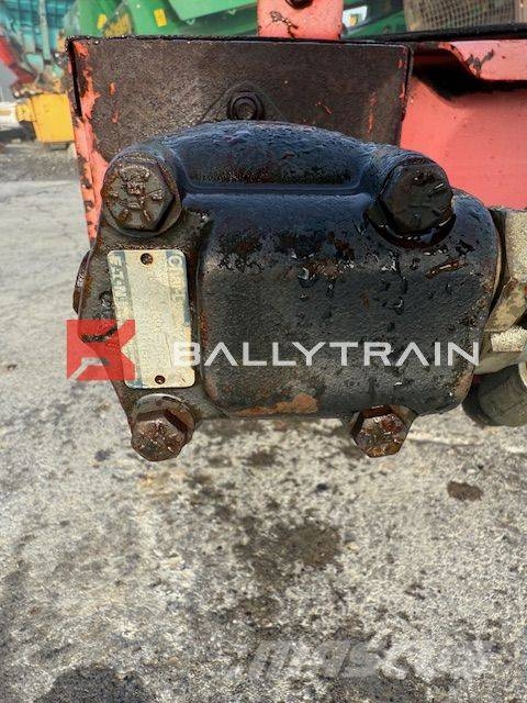 Sandvik QJ340/341 Side Conveyor Конвейеры