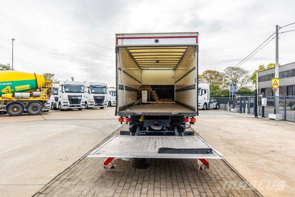 Mercedes-Benz ATEGO 1530 L+CARGOLIFT Furgons