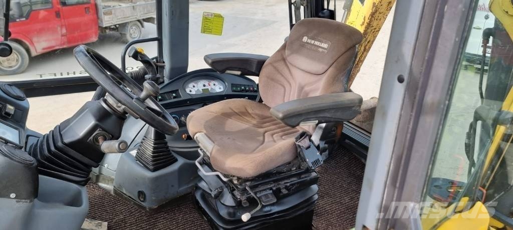 New Holland B 115 C Ekskavatoriniai krautuvai