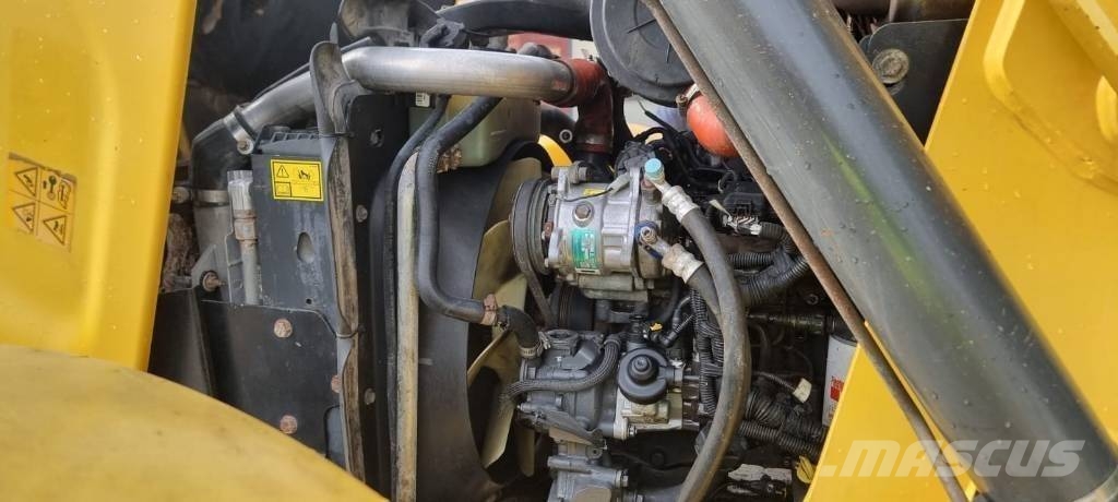 New Holland B 115 C Ekskavatoriniai krautuvai