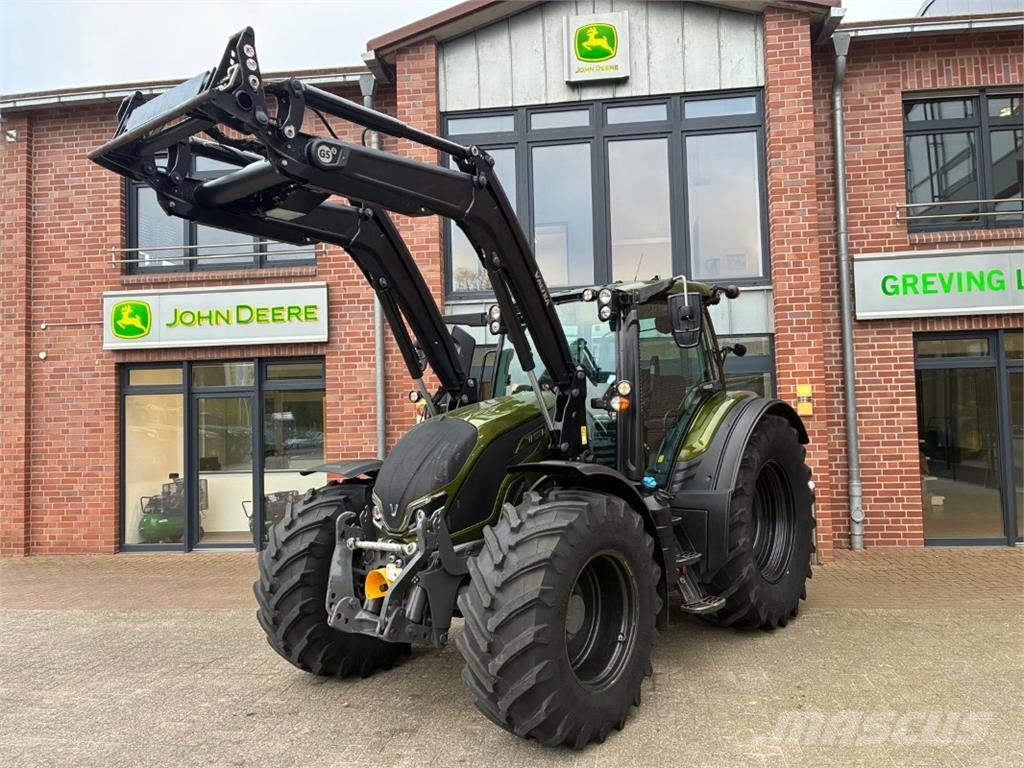 Valtra N175 Tractoare