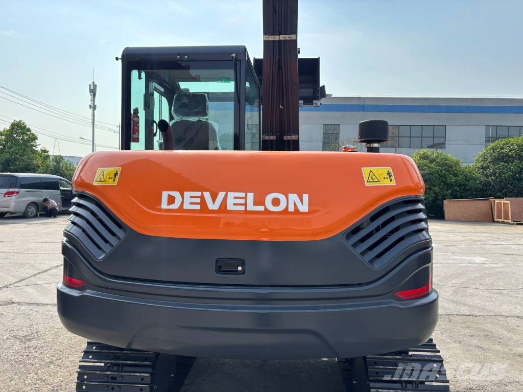 Develon DX80D Mini pelle < 7t