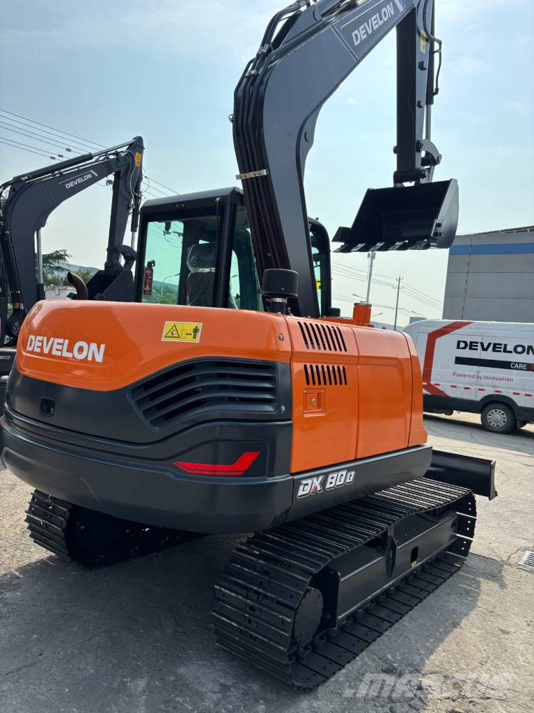 Develon DX80D Mini pelle < 7t