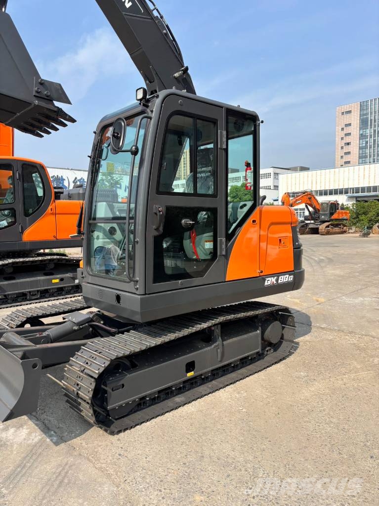 Develon DX80D Mini pelle < 7t