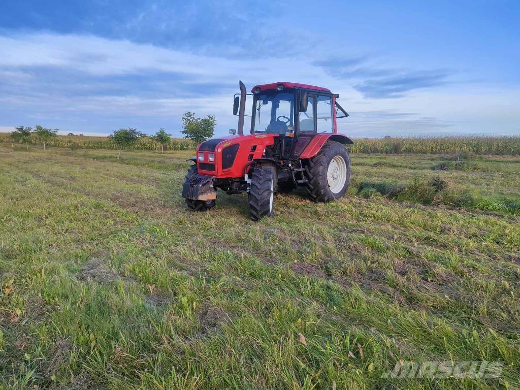MTZ Belarus 1025.5 الجرارات