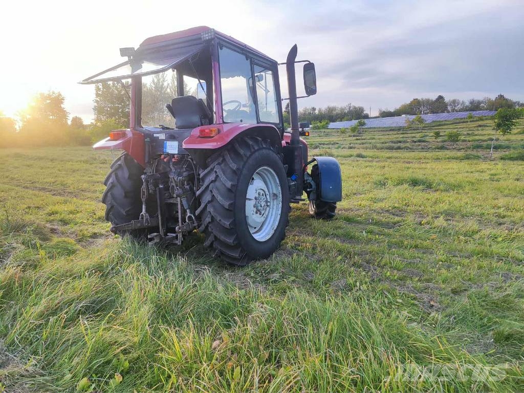 MTZ Belarus 1025.5 الجرارات