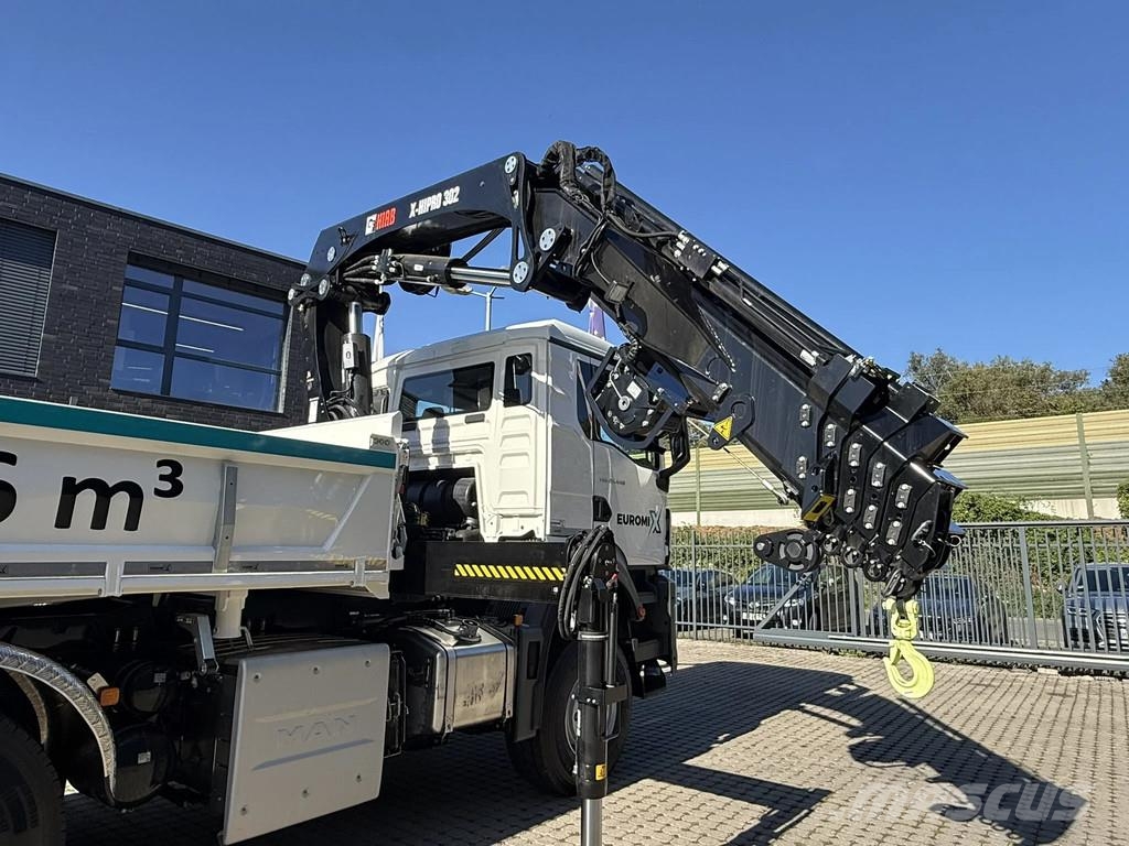 MAN TGS 28.440 TGS 28.440 6x4-4 3-Seiten-Kipper Hiab 3 Tipper trucks