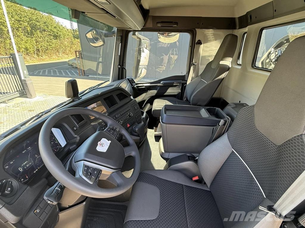 MAN TGS 28.440 TGS 28.440 6x4-4 3-Seiten-Kipper Hiab 3 Tipper trucks