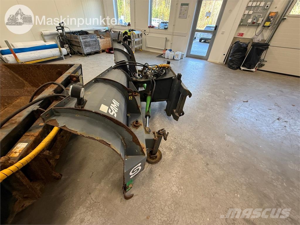 Sami V-Plow VM2800 3P Schneeschilde und -pflüge