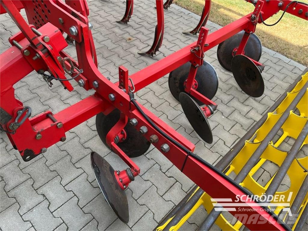 Pöttinger SYNKRO 3003 Kültivatörler