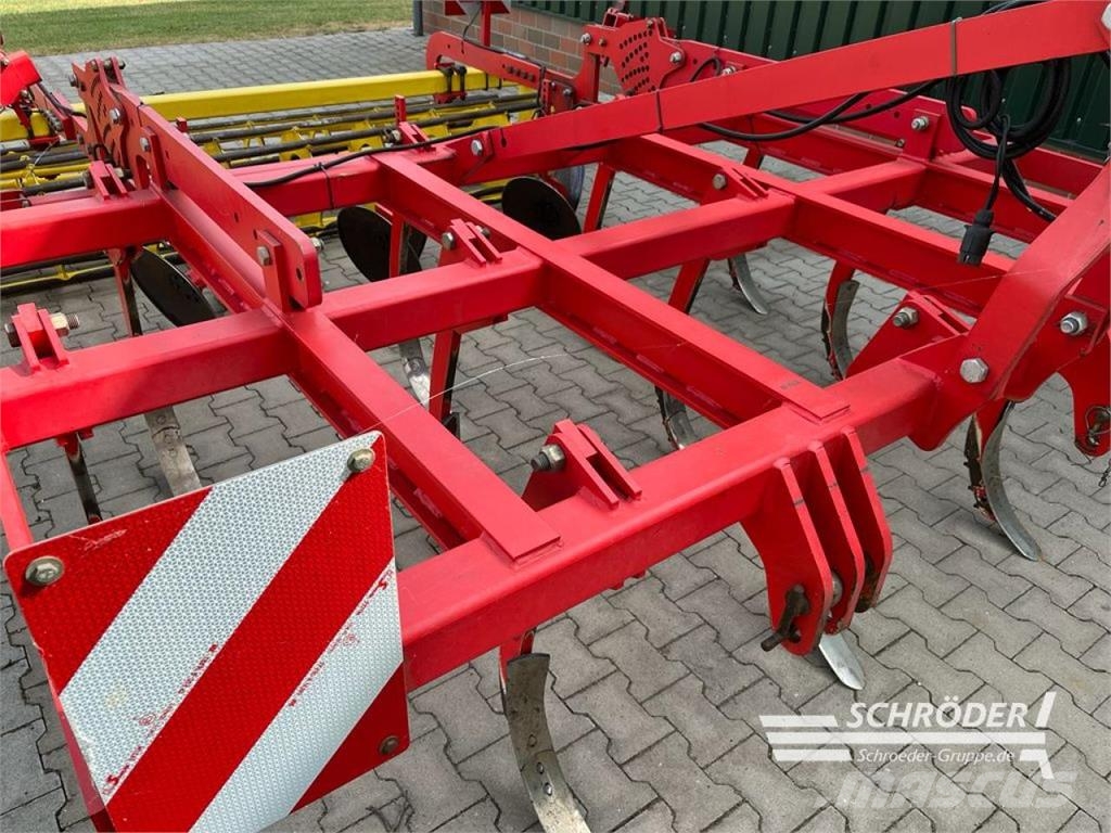 Pöttinger SYNKRO 3003 Kültivatörler