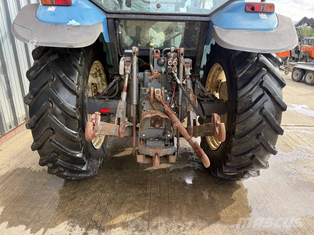 New Holland 8160 Tractor Tractors