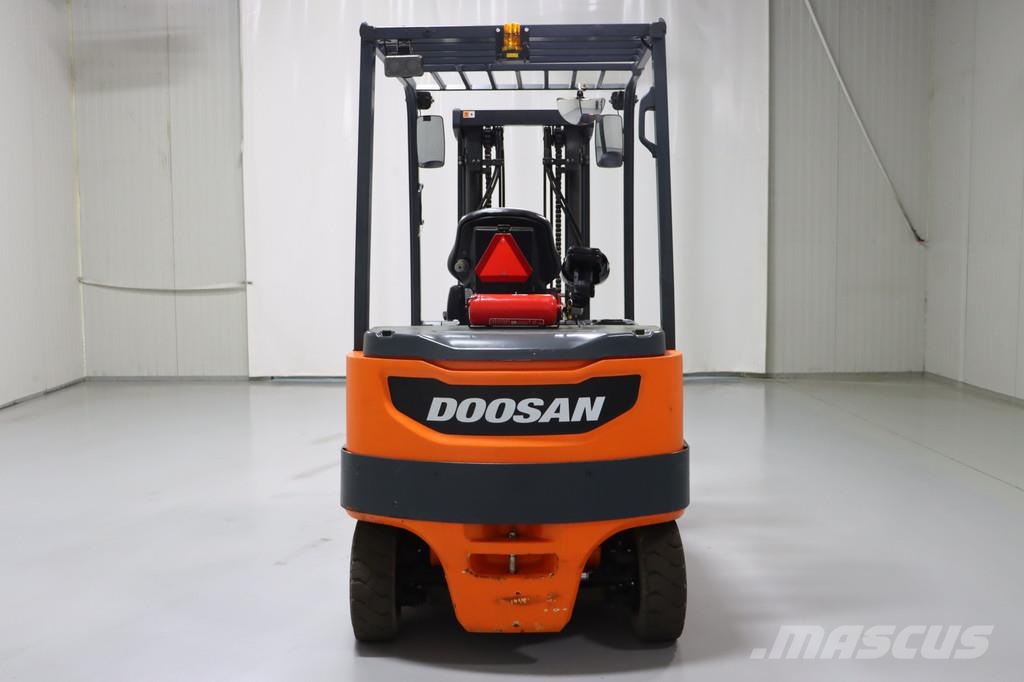 Doosan B35X-7 Električni viljuškari