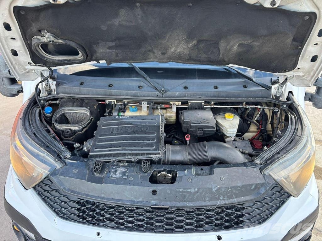 Iveco Rosero 23 SEATS / AC / AUXILIARY HEATER حافلة صغيرة