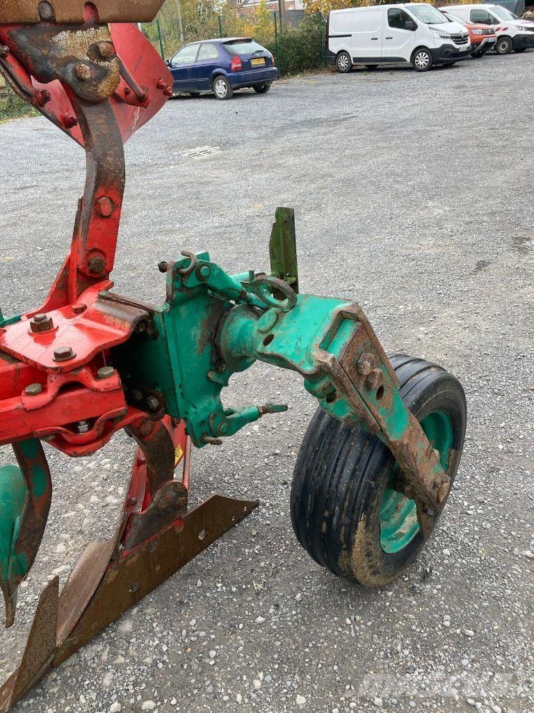 Kverneland LS 95-160 Conventional ploughs