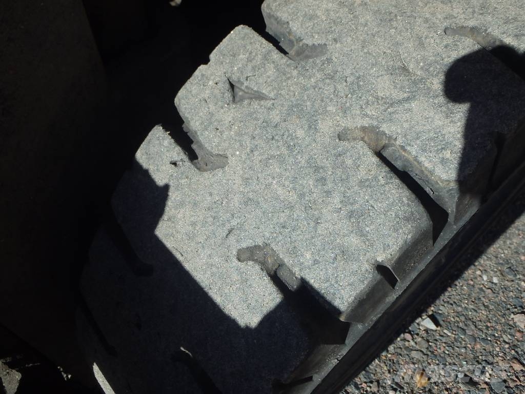 Mitsubishi FD 25 N Dieseltrukit