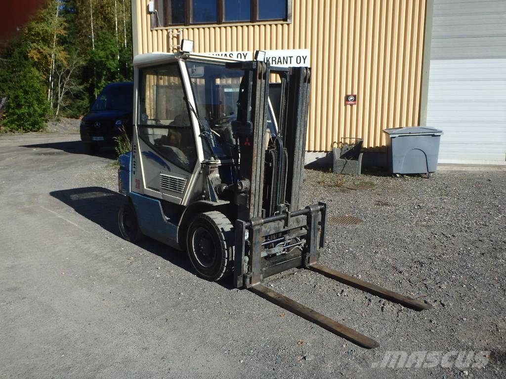 Mitsubishi FD 25 N Dieseltrukit