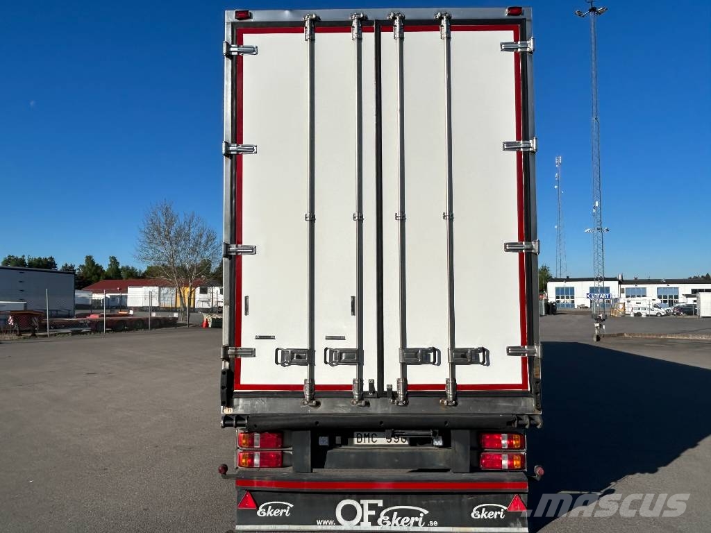 VAK Lättisolerad Skåptrailer öppningsbar sida DMC590 Kofferauflieger