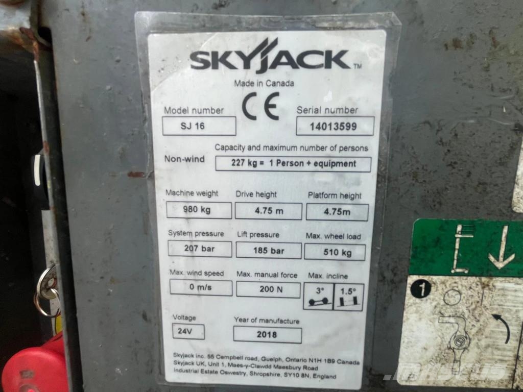 SkyJack SJ16 SJ16 Telescopic boom lifts