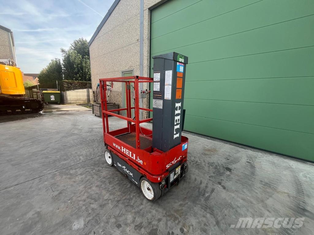 SkyJack SJ16 SJ16 Telescopic boom lifts