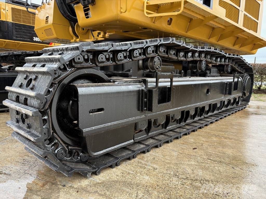 CAT 390 D L ME (coming in) حفارات زحافة