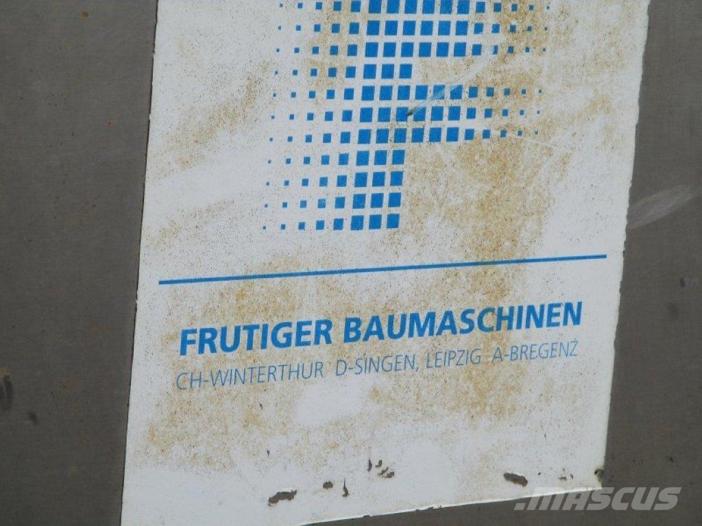 BANDENKUISER Banden- kuiser/ Lavage pneus Carros