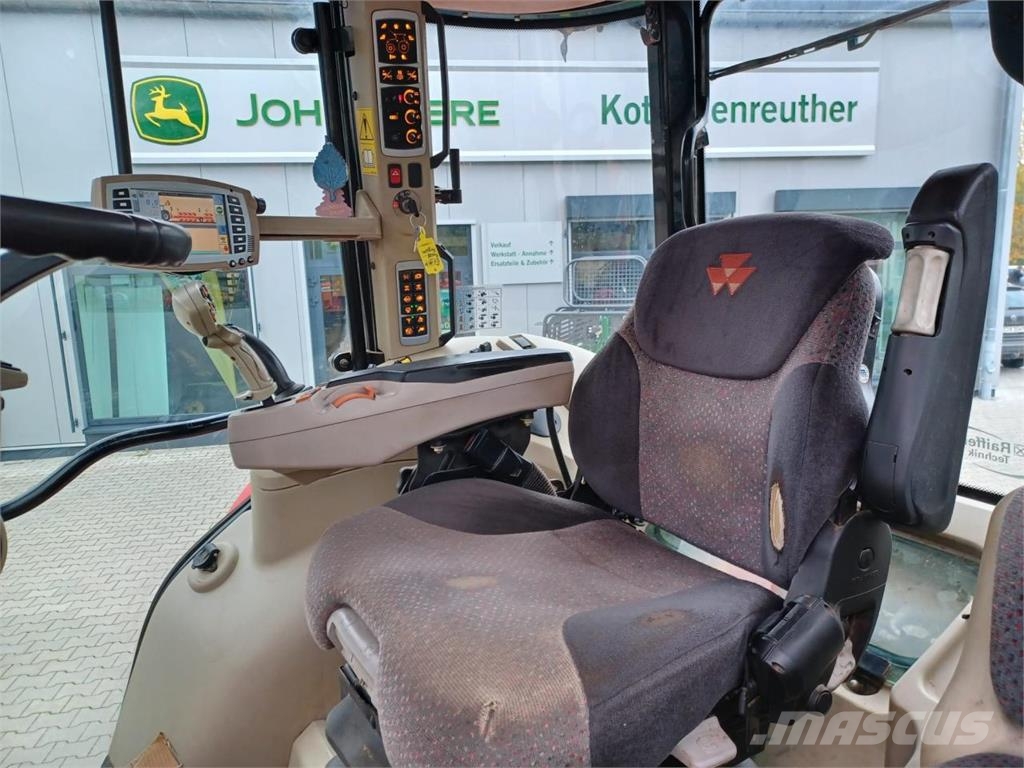 Massey Ferguson 7726 Traktori