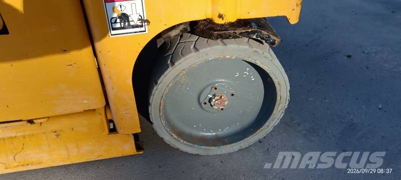 Haulotte Compact 10 - 10m, electric Škaraste platforme