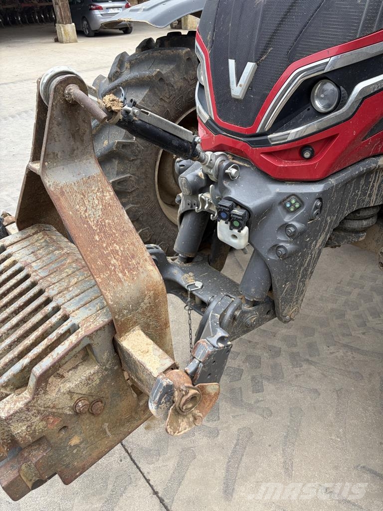 Valtra T215 DIRECT Trattori