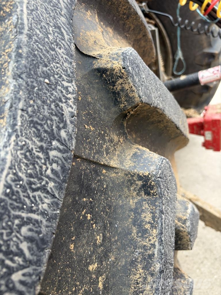 Valtra T215 DIRECT Trattori