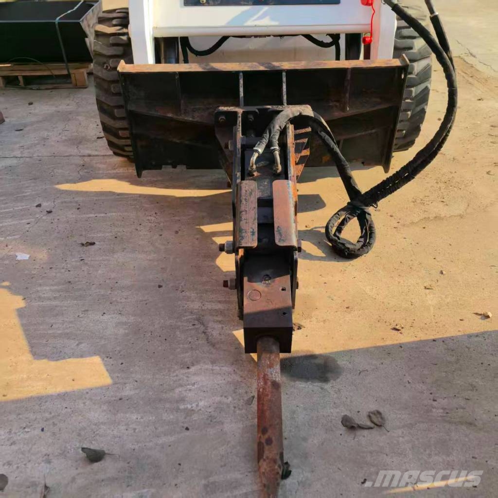 Bobcat S 16 Skid steer mini nakladalci
