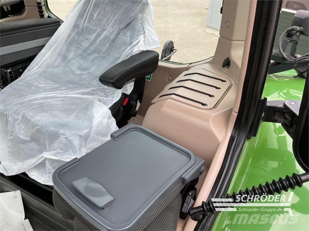 Fendt 724 S4 PROFI PLUS | RTK, VRC, SC Traktoren