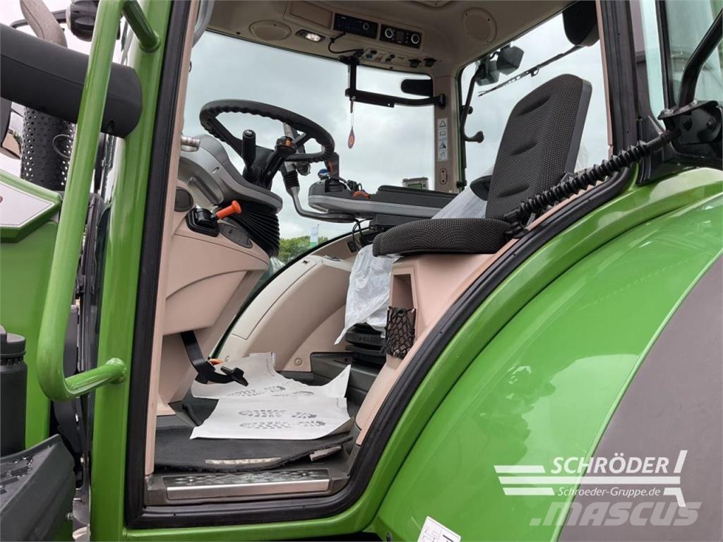 Fendt 724 S4 PROFI PLUS | RTK, VRC, SC Traktoren