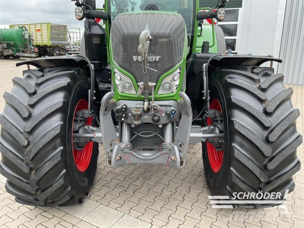 Fendt 724 VARIO S4 PROFI PLUS Tractors