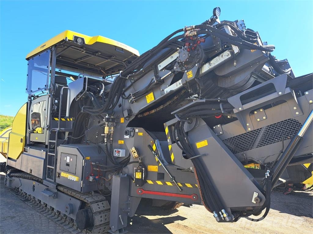 Bomag DE BMF 2500 S Stage V/Tier 4f Asfaltsläggningsmaskiner