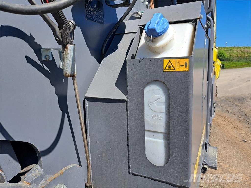 Bomag DE BMF 2500 S Stage V/Tier 4f Asfaltsläggningsmaskiner