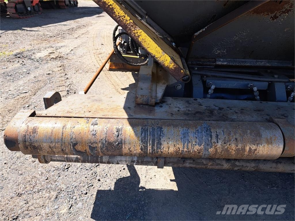 Bomag DE BMF 2500 S Stage V/Tier 4f Asfaltsläggningsmaskiner