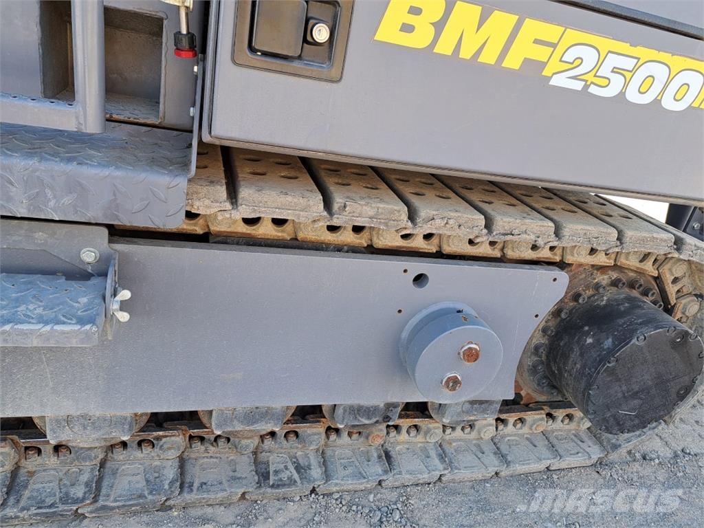 Bomag DE BMF 2500 S Stage V/Tier 4f Asfaltsläggningsmaskiner