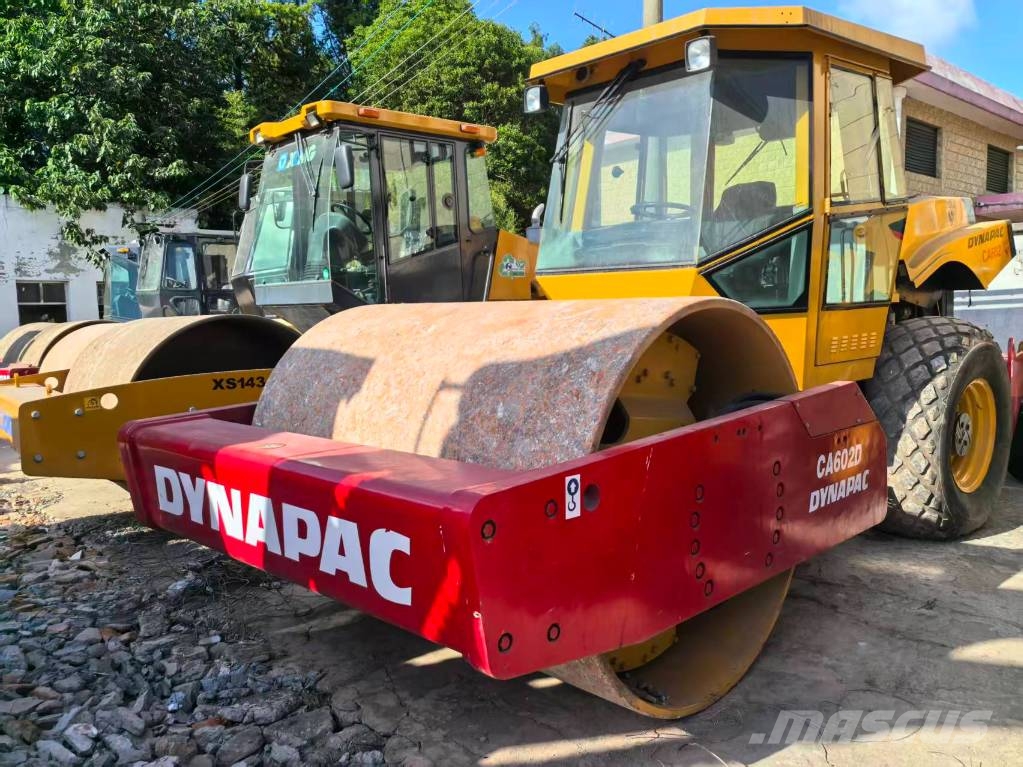 Dynapac CA 602 D 振動ローラ