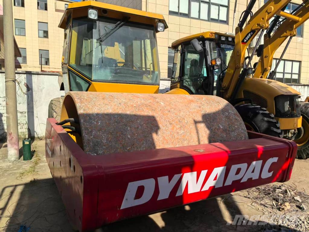 Dynapac CA 602 D 振動ローラ